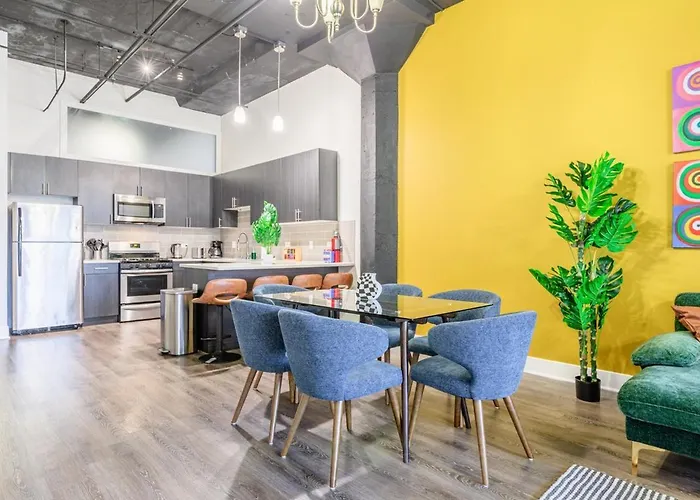 Cozy 3br Living In South Loop Near Mccormick Place, Soldier Field & Lakefront Chicago
