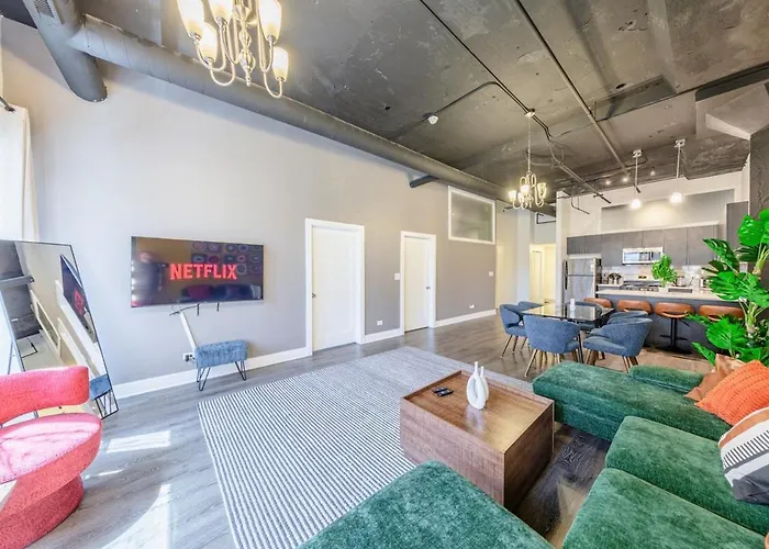 Cozy 3br Living In South Loop Near Mccormick Place, Soldier Field & Lakefront
