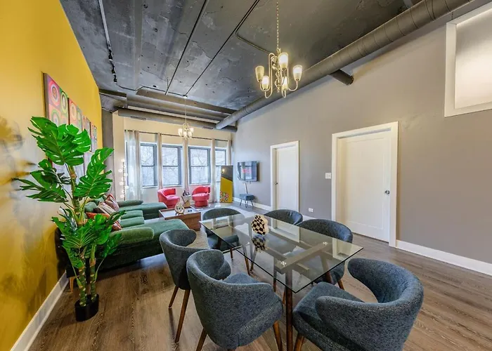 Cozy 3br Living In South Loop Near Mccormick Place, Soldier Field & Lakefront Chicago